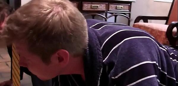  Collage frat students get hazed